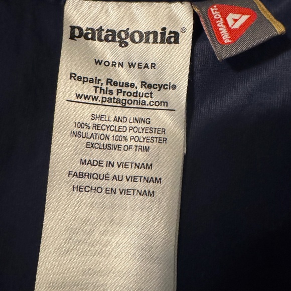 Patagonia Navy Blue CNY-Women's hooded nano puff jacket. Size small - Picture 5 of 6